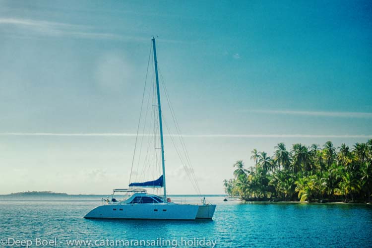 Yemaya has a well deserved rest in San Blas after storm ride.