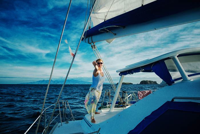 Een yoga meditatie oefening en dan tegelijkertijd nieuwe eilanden ontdekken met een zeilboot, ja dat kan!